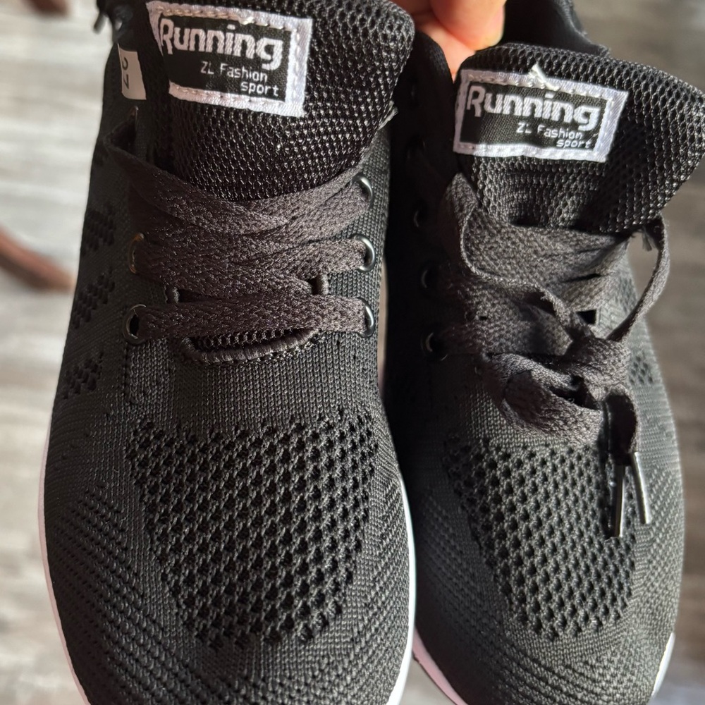 Women's Black Athletic Running Shoes